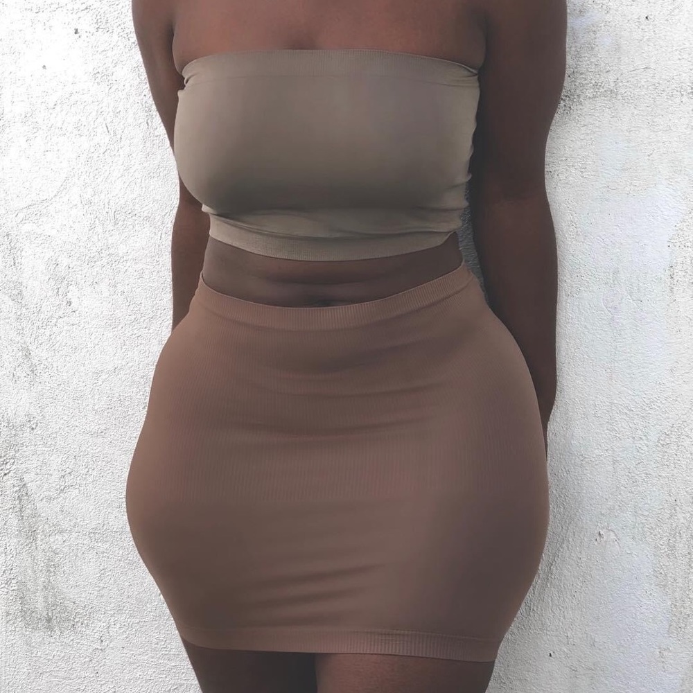 NEW! Mini skirt set